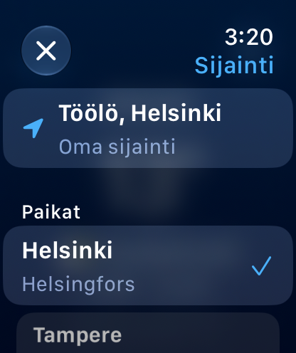 Sijainti-näkymä, jossa oma sijainti ja tallennetut paikat
